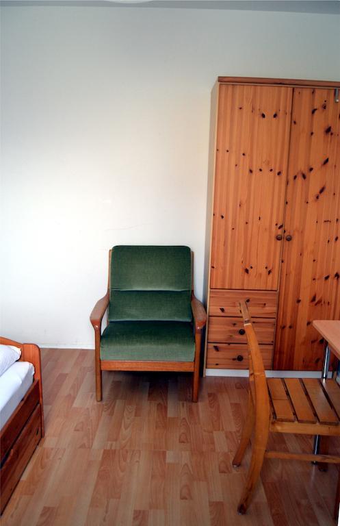Gastehaus Sebastian Pension Erding Kamer foto